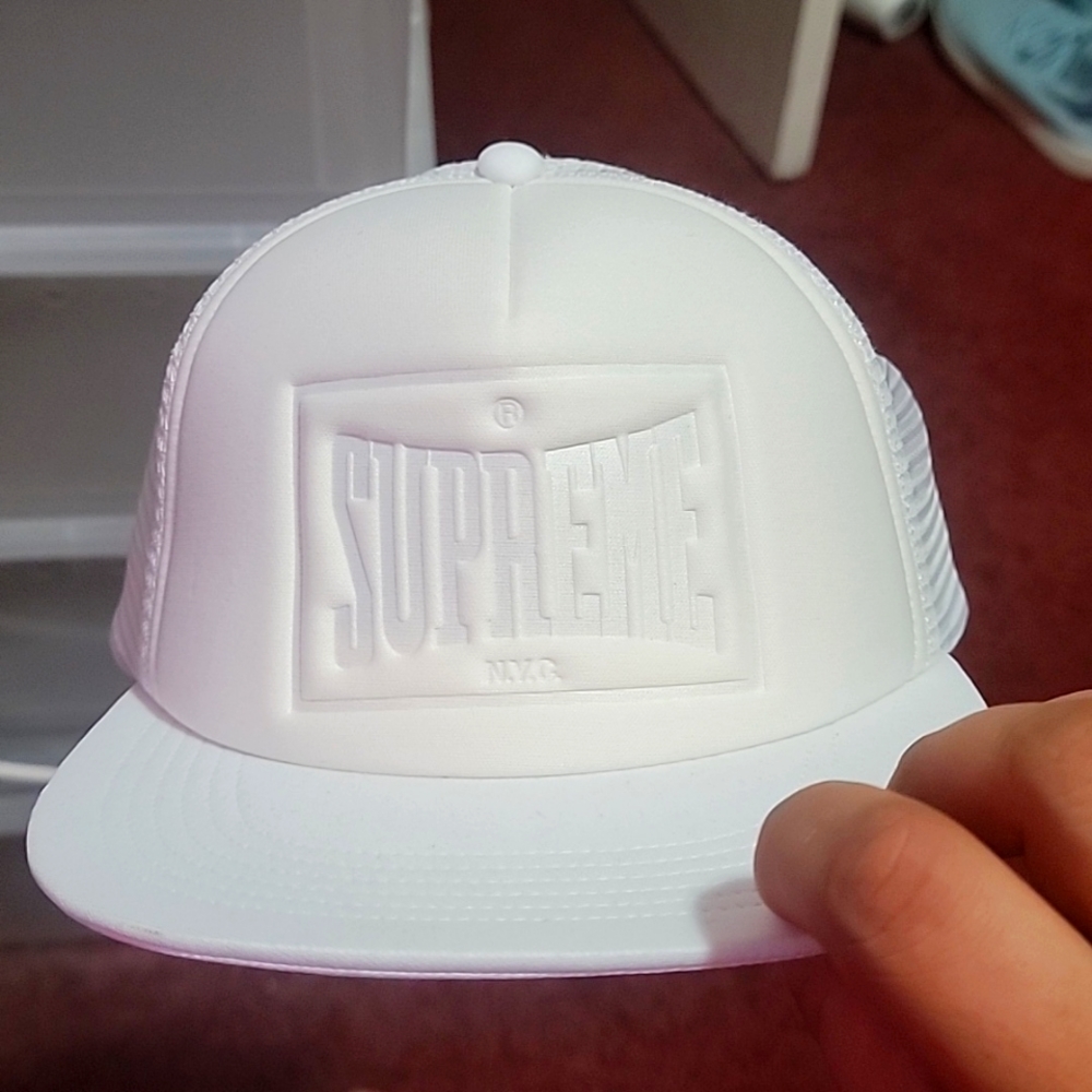 Supreme staMped mesh 5 panel